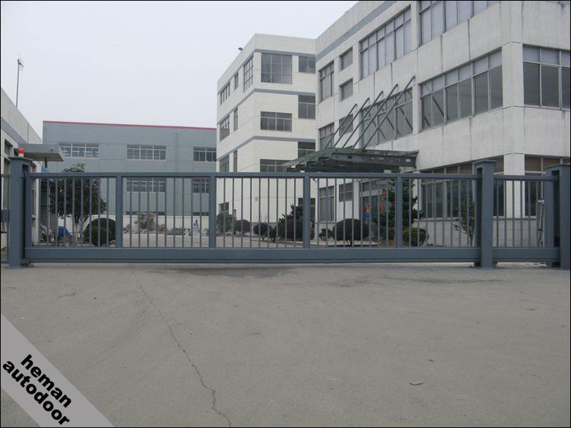 房县房县甘肃兰州市悬浮门