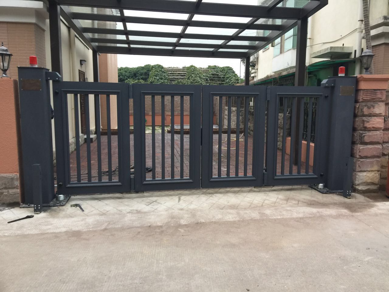 房县房县德阳市悬浮折叠门