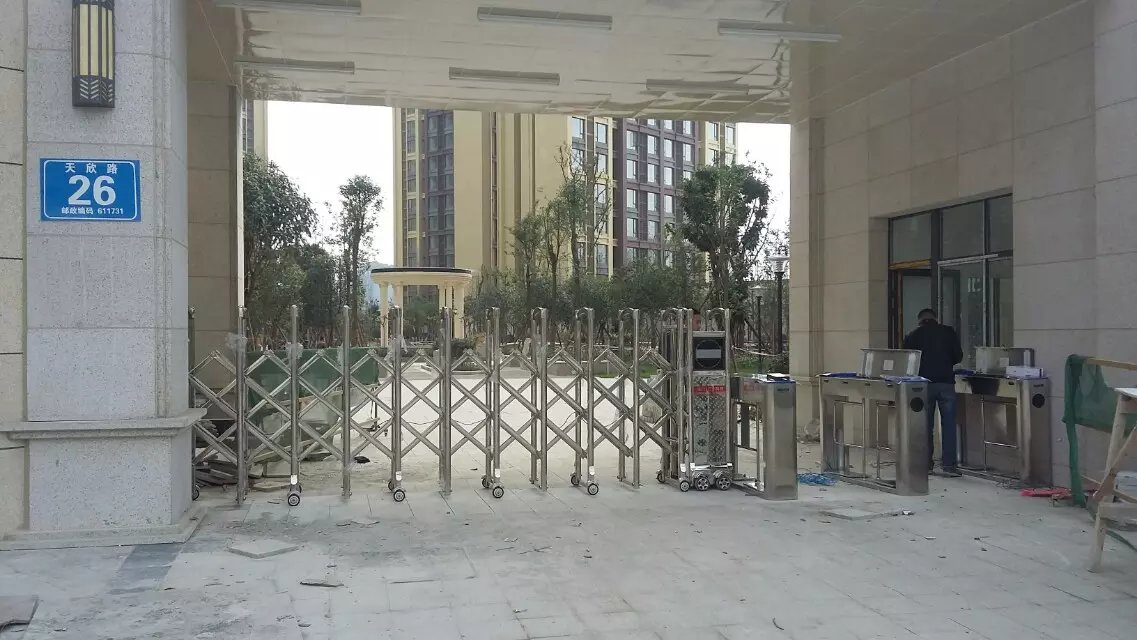 房县房县成都市摆闸